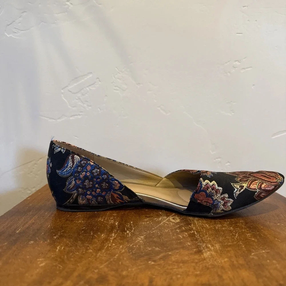 Naturalizer Samantha Half d'Orsay‎ Flat Black Metallic Floral Embroidered Size 6